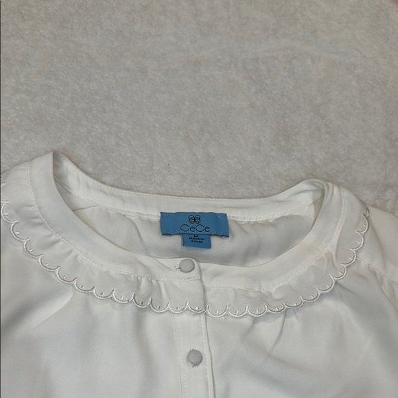 NWT CeCe White Cap Sleeve Button Down Shirt with Peter Pan Collar size M - Picture 12 of 16